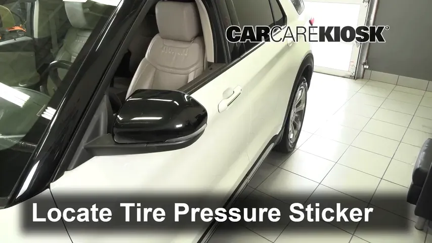 2021 Ford Explorer Platinum 3.0L V6 Turbo Tires & Wheels Check Tire Pressure